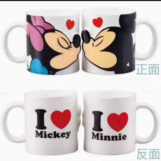 Disney sets mickey